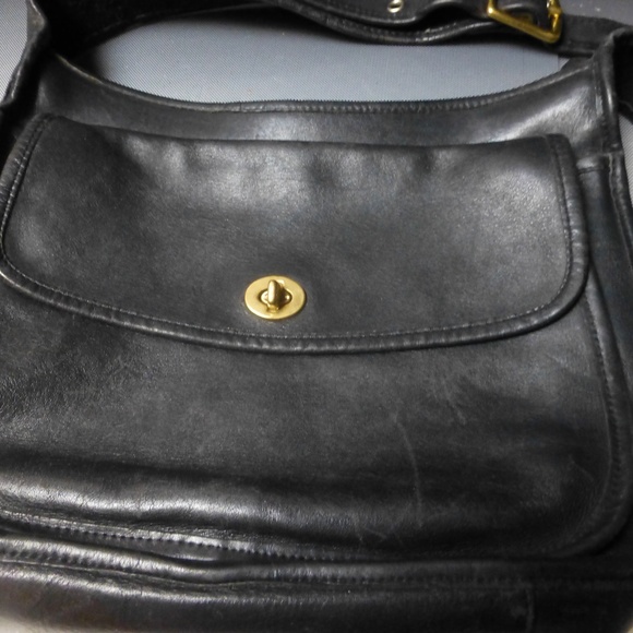 VINTAGE Coach shoulder bag 10 in x12inx5deep zipr - Picture 1 of 8